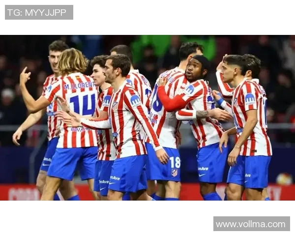 国王杯激战：那不勒斯逆转巴黎圣日耳曼红牌事件引发全场热议